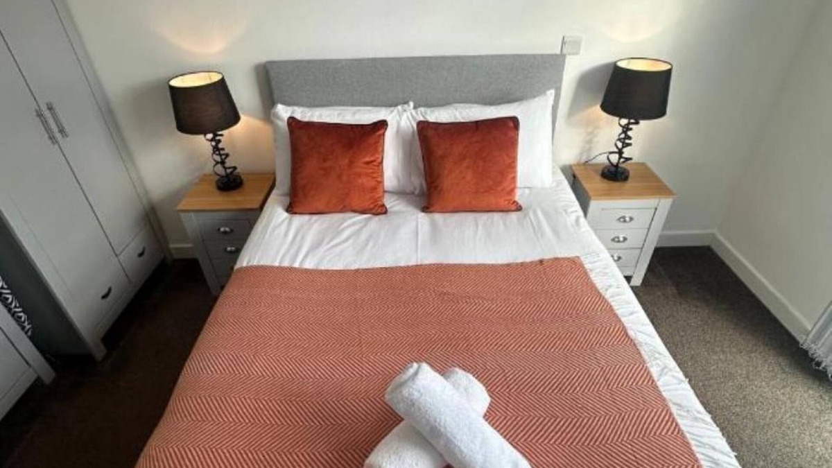 Liverpool City Centre Apartment | City View One Bedroom Apartment Liverpool City Centre