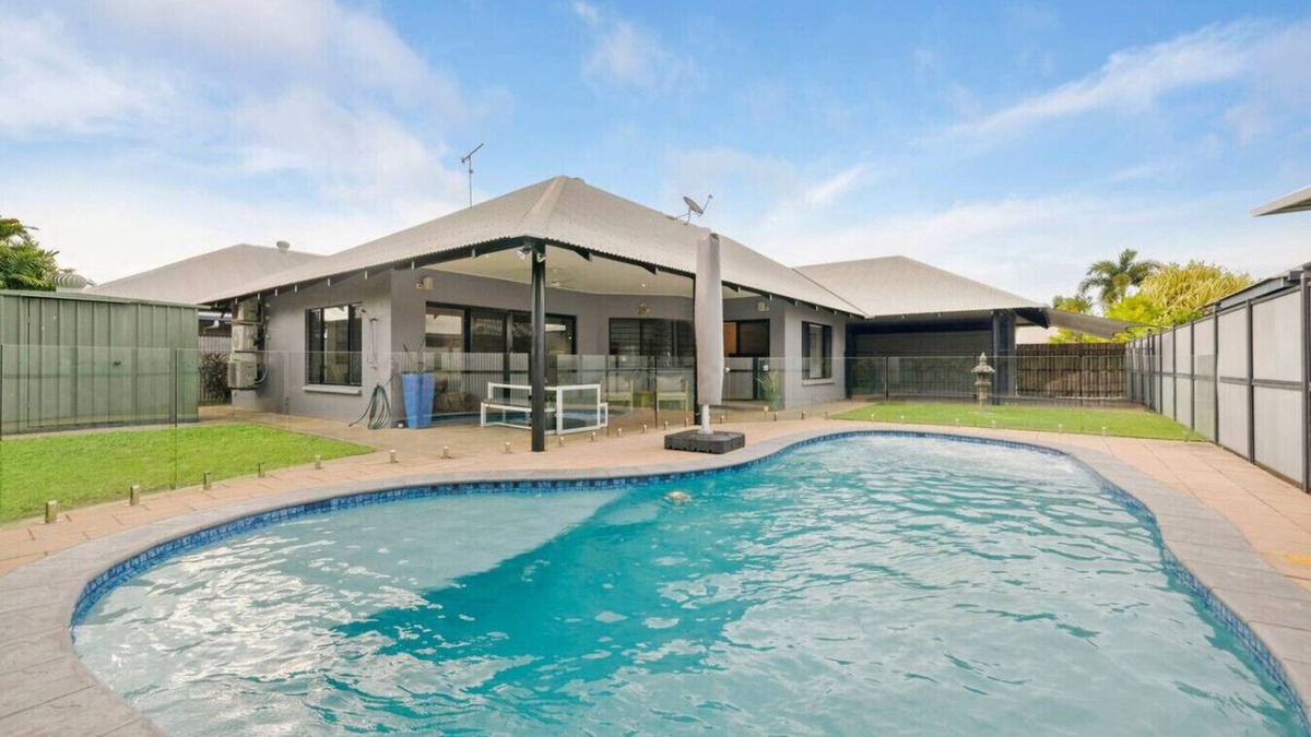 Ludmilla House | Cityside Hideaway: Pool - Workstation - Markets