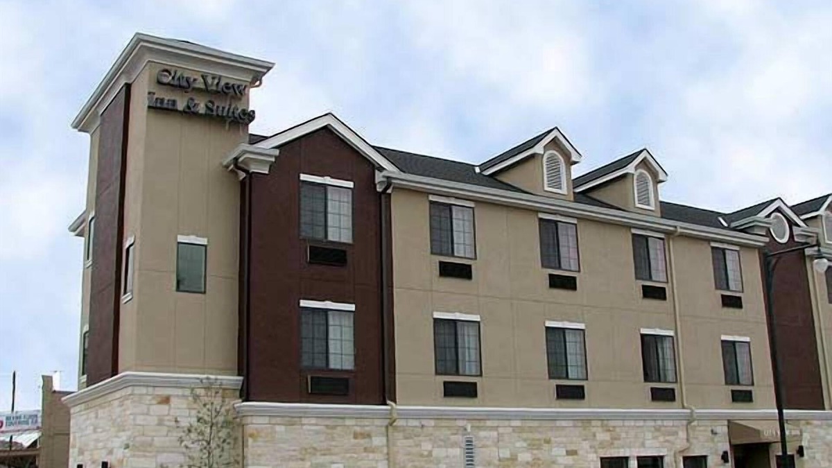Near East Side Hotel | Cityview Inn & Suites Downtown RiverCenter Area