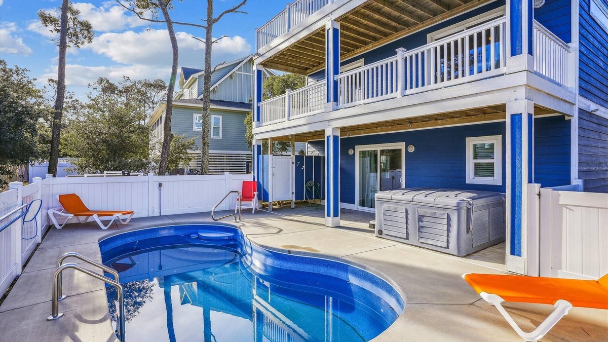 Whalehead Beach House | CL-8 "Southern Nights" Sat-Sat Semi-Soundfront Pvt Pool and Hot Tub Corolla Light!