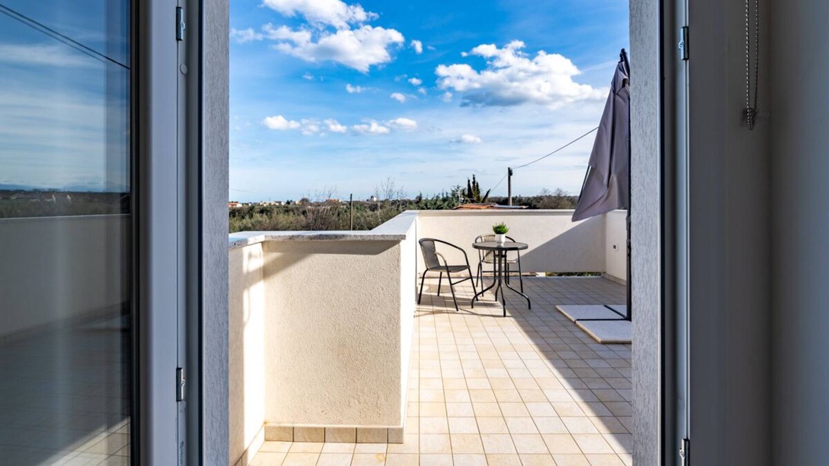 Rocca San Giovanni House | Clalu' - One Bedroom House, Sleeps 2