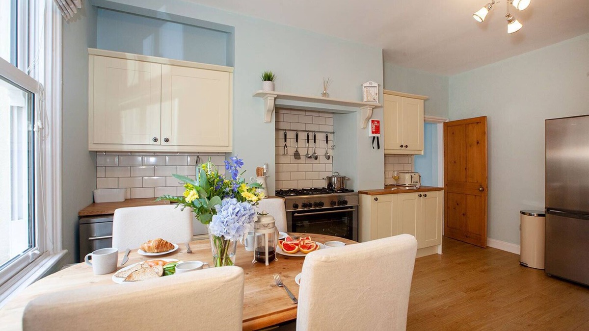West Cliff Cottage | Clarence Cottage