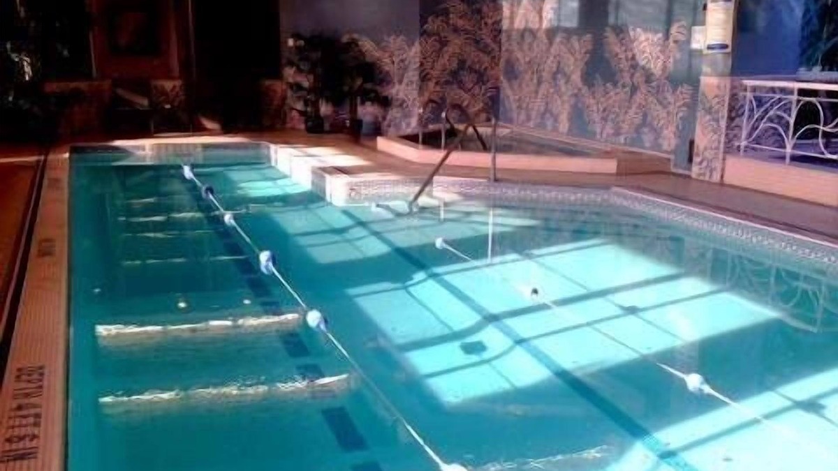 Oswego Hotel | Clarion Hotel & Suites Riverfront