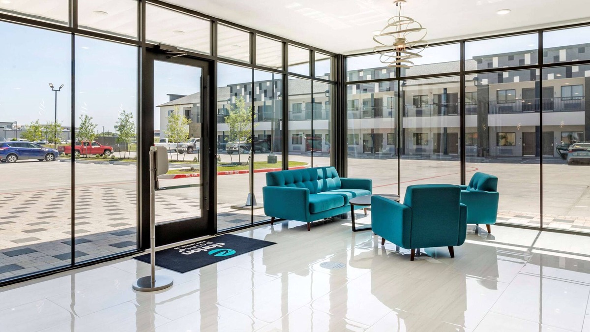 Port Arthur Hotel | Clarion Pointe Port Arthur-Beaumont South