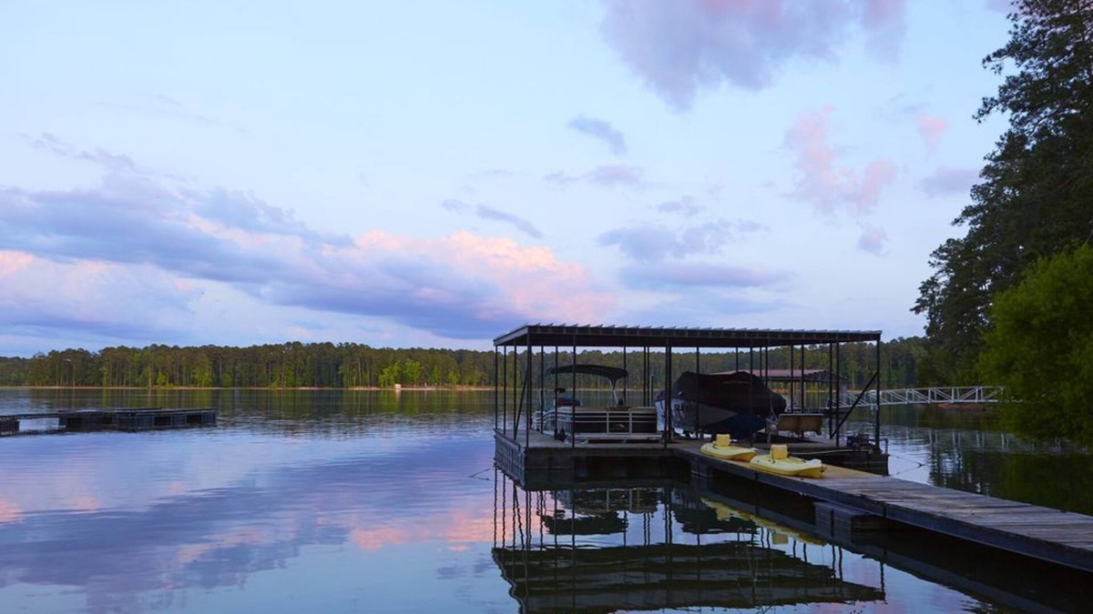 Appling House | Clarks Hill Lake, Keg Creek Cottage with deep water dock year round