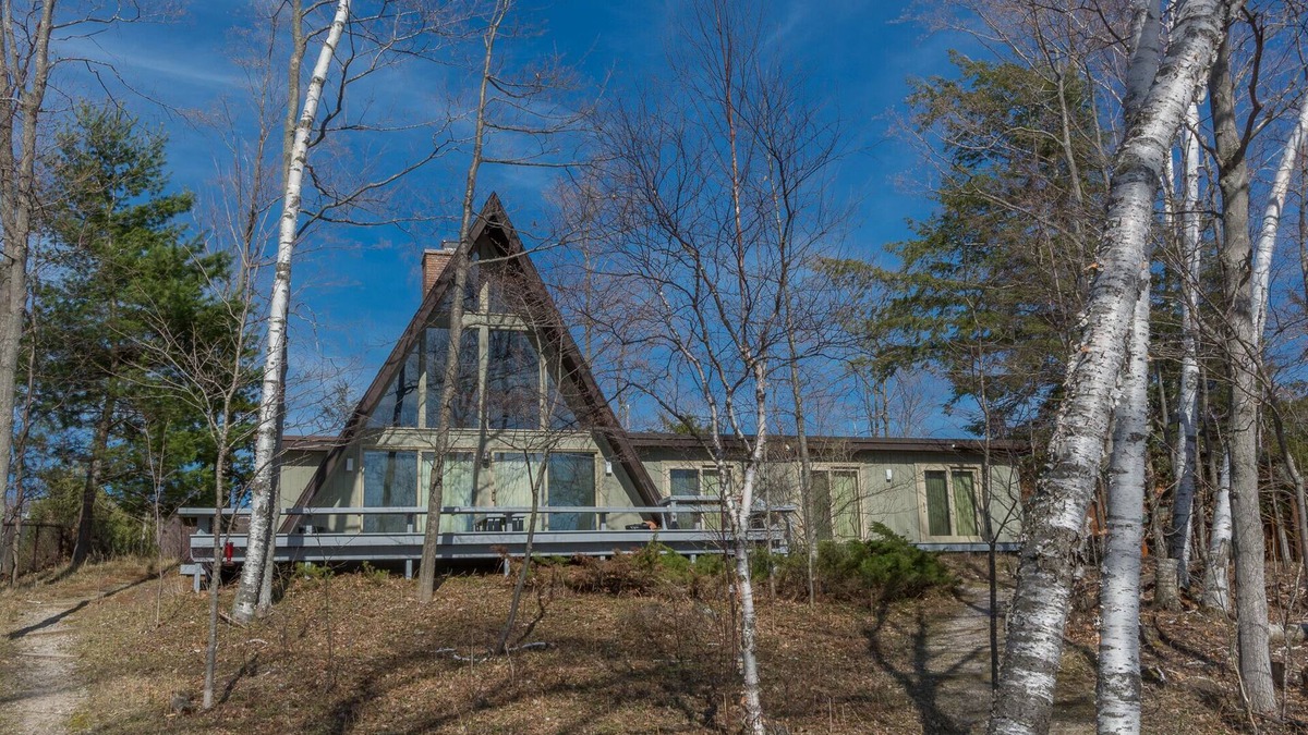 Maple City Cottage | Classic A-frame Cottage on Big Glen Lake