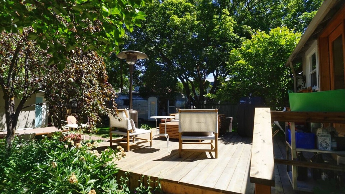 Baker City House | Classic Cottage in the Heart of Downtown Historic Baker City