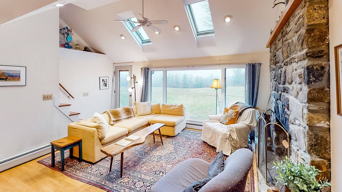 Jacksonville House | Classic home on 300 acres w/ incredible views, firepit & fireplace - 2 dogs OK!