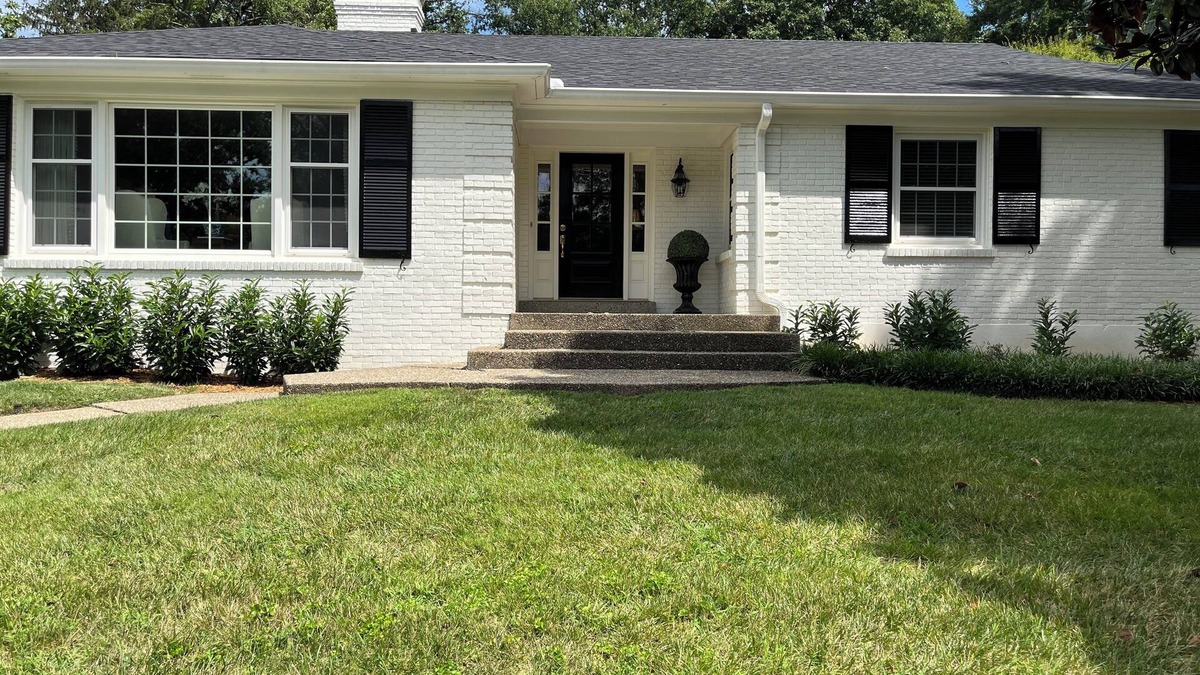 Rolling Fields House | Classic Kentucky Derby Home