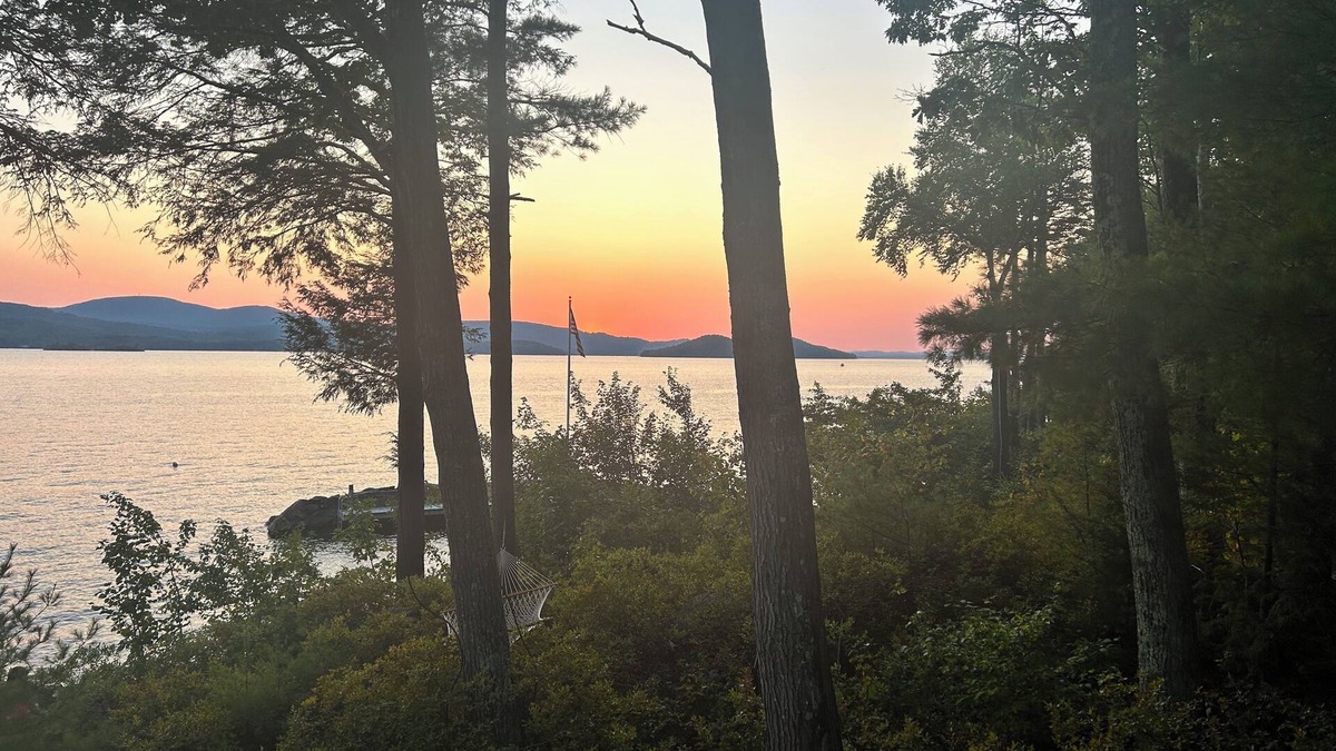 Barndoor Island House | Classic Lake Winnipesaukee Camp with Breathtaking Views