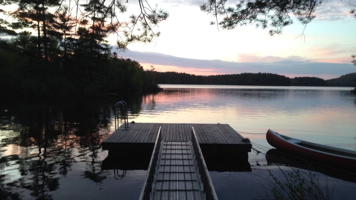 Camden Cabin | Classic Maine Lakefront Cabin—Private dock, modern updates, 3mi to Camden Harbor