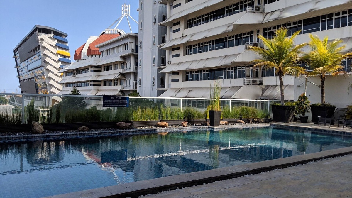 Siwalankerto Apartment | Classic Modern Studio Room Apartment at The Square Surabaya