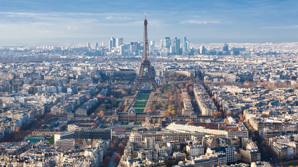 Plaisance Apartment | Classic Room With Aircon In Montparnasse Paris