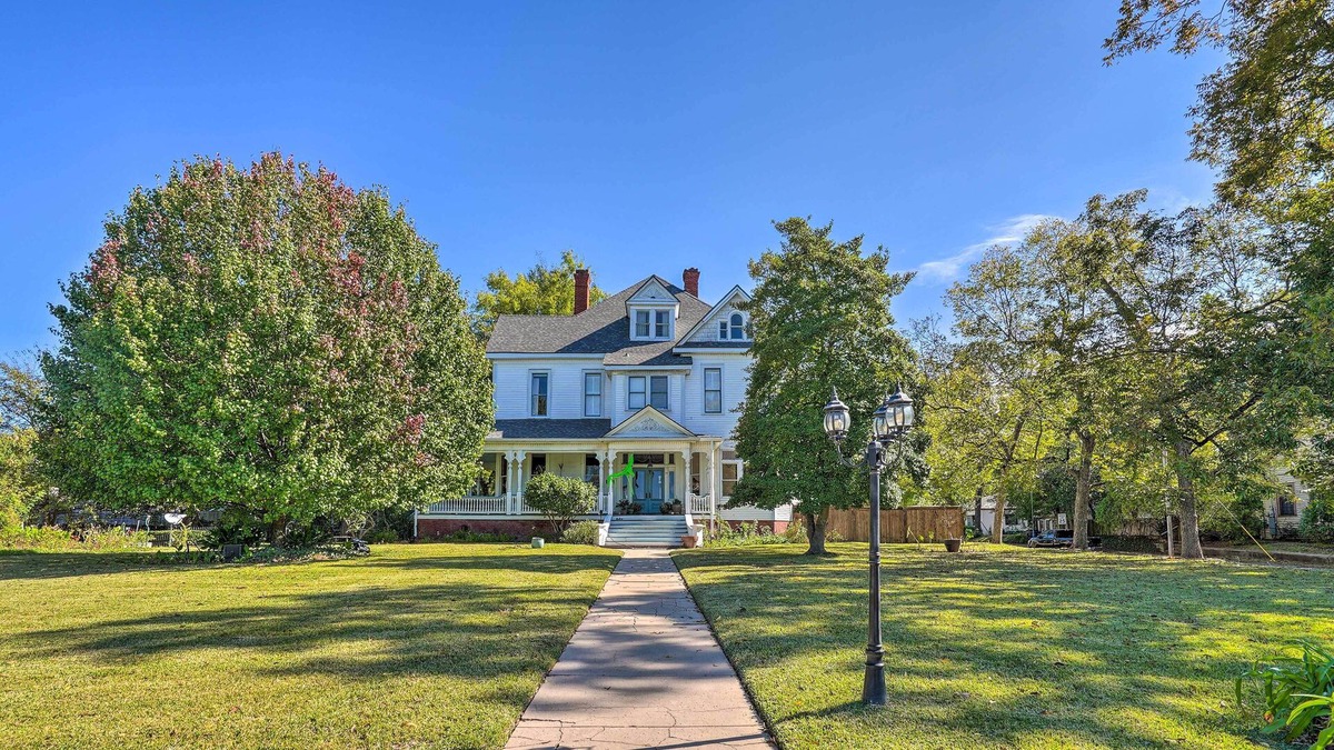 Fairfield Historic District Apartment | Classic Shreveport Retreat ~ 3 Mi to Dtwn!