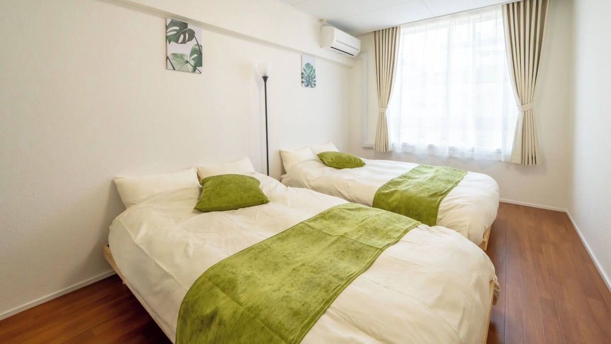 Minato Hotel | Classic Triple Room 304/Osaka Ōsaka