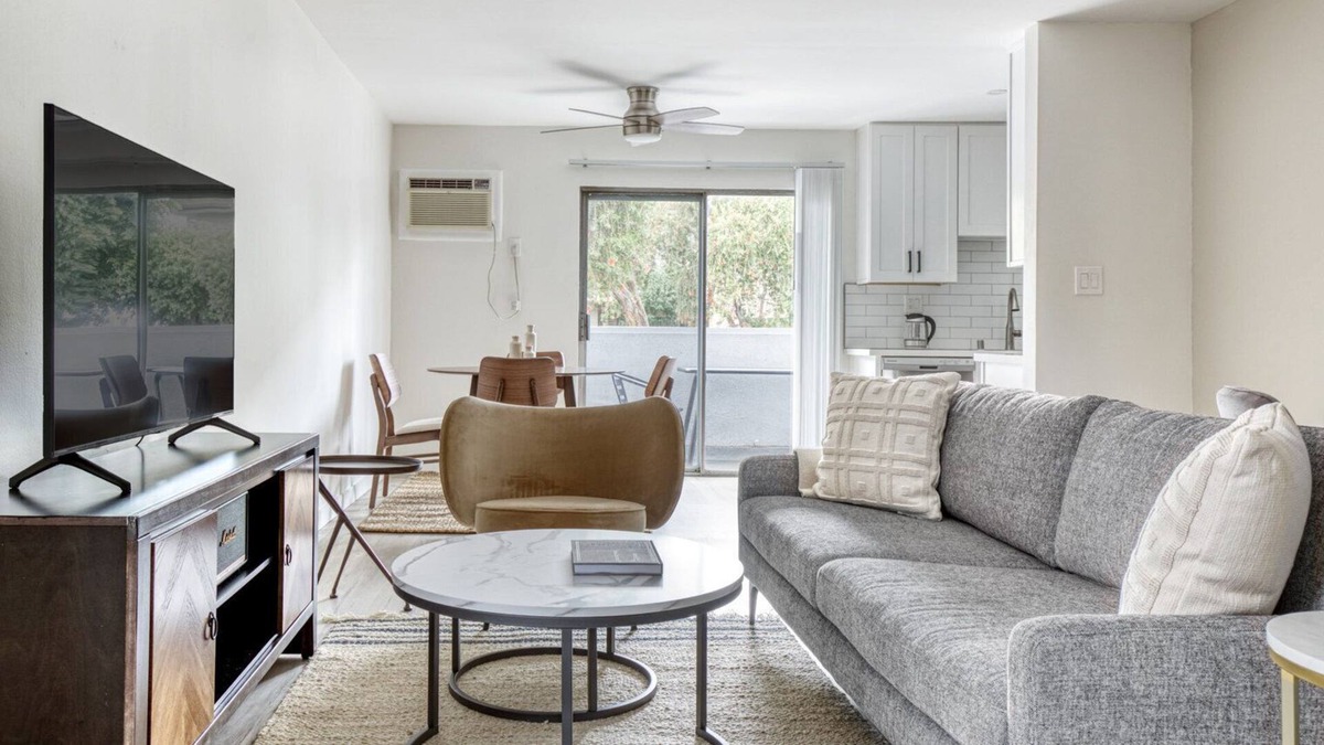 Valley Village Apartment | Classic Valley Village 1BR w/ Pool, BBQ, near Ventura Blvd, by Blueground