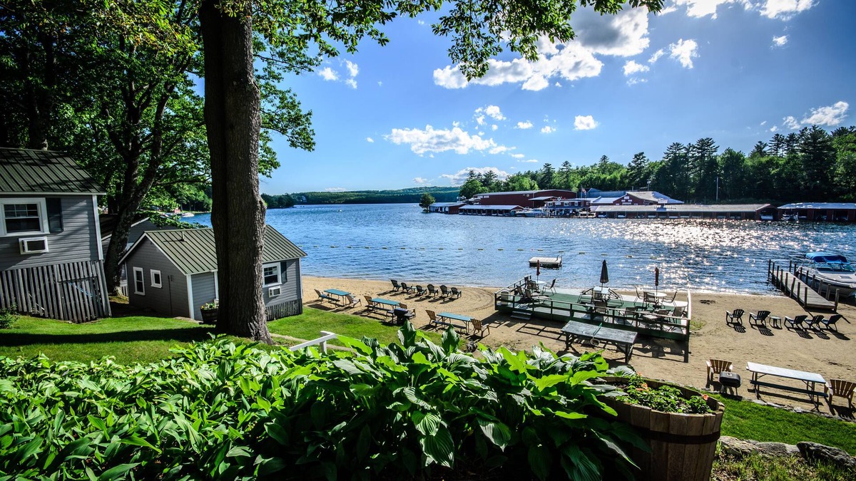 Laconia House | Classic Winnipesaukee Lake House