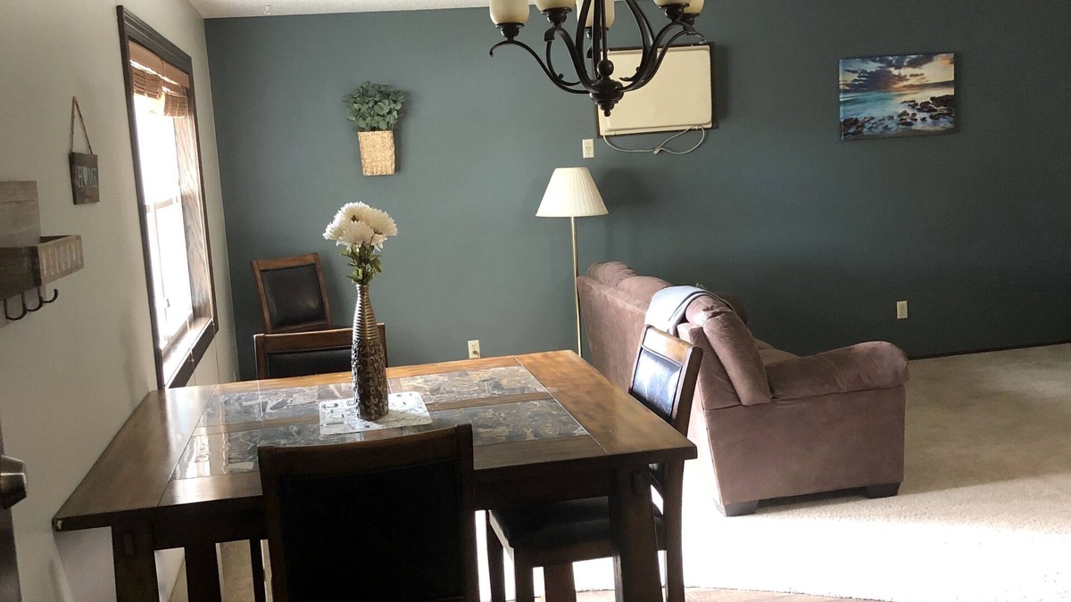 Aberdeen Apartment | Clean and Comfy! 2 Bedrooms!