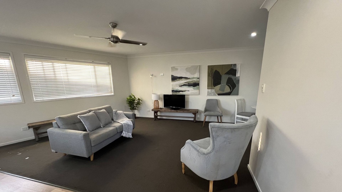Paddington Apartment | Clean and Cosy close to Suncorp Train Bus Restaurants