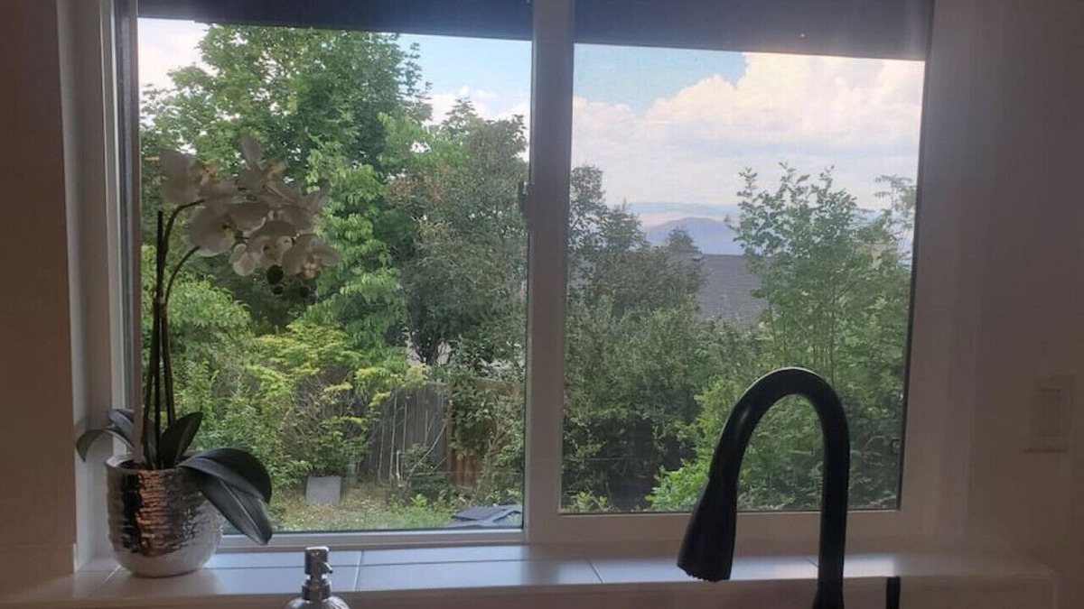 Kamloops Condo | Clean bright little walk out view suite!