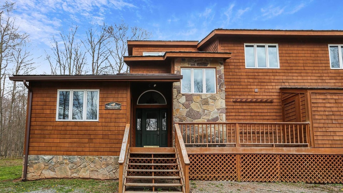 Timberline House | Clean, comfortable, convenient townhome is an excellent vacation location!