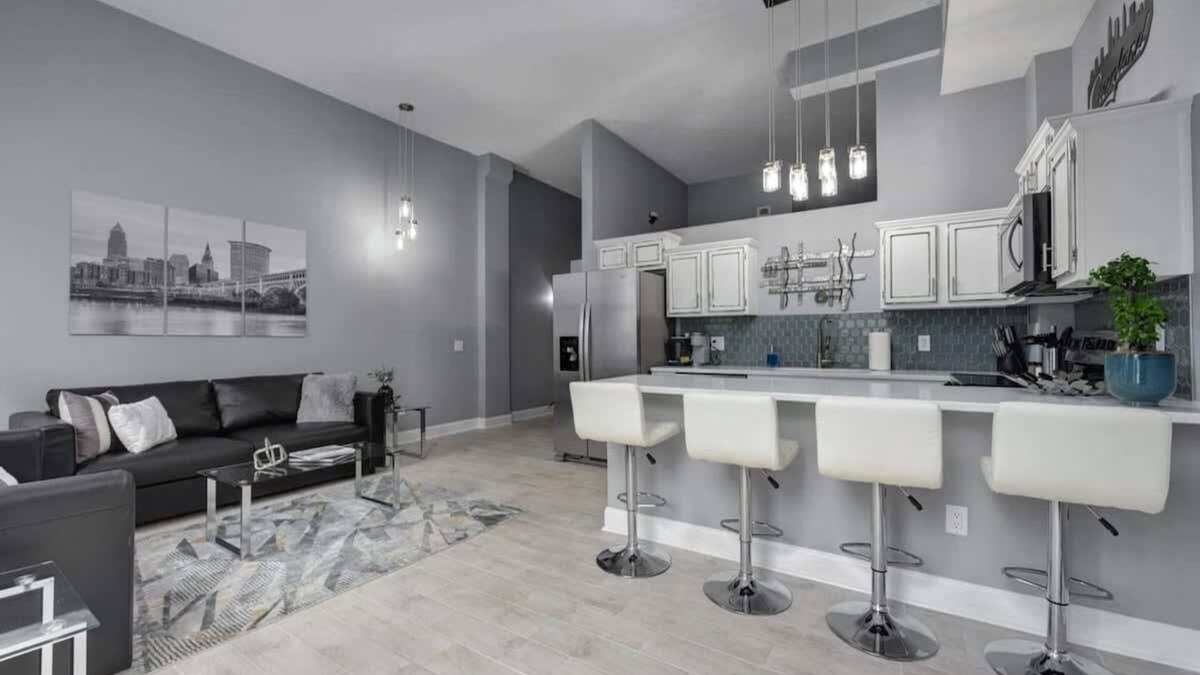 Downtown Cleveland Condo | Clean Haven 1BR in Downtown Cleveland!