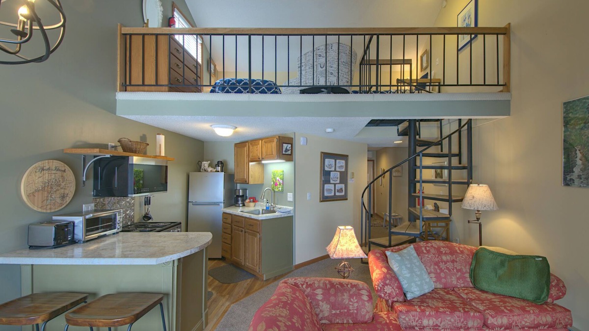 Bayfield Condo | Clean & Modern Beach Front Condo with Lake Views
