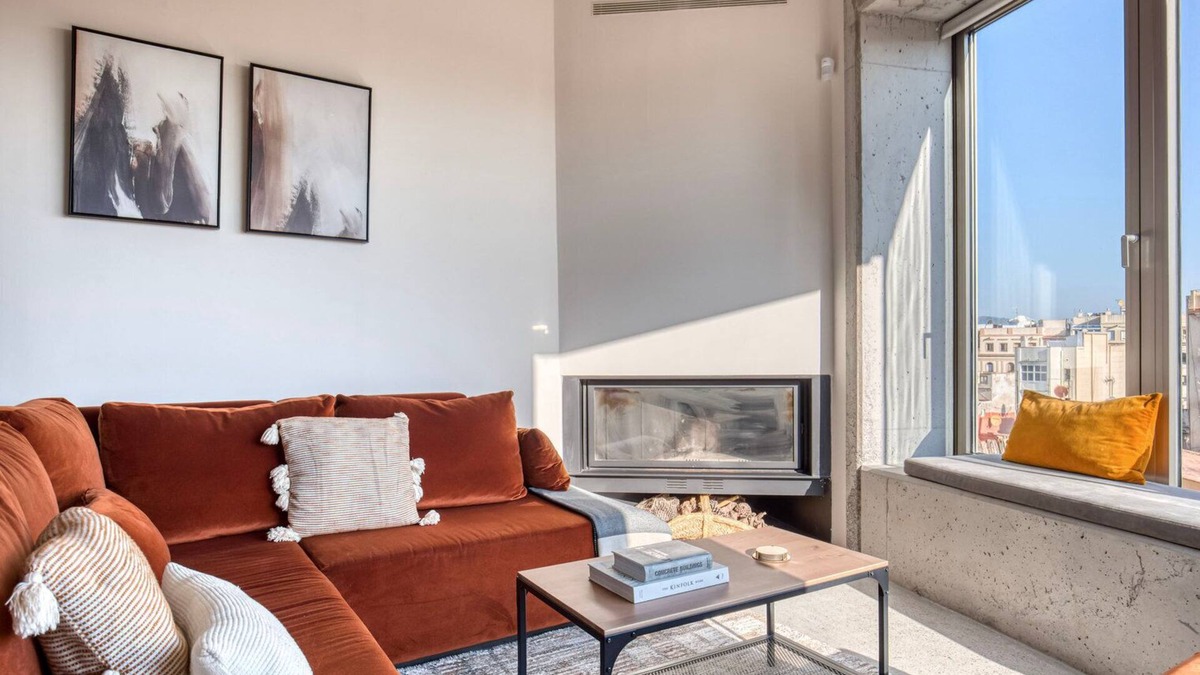 El Poble-sec Apartment | Clean Poble Sec 1BR w/Private Terrace & Great Views, by Blueground