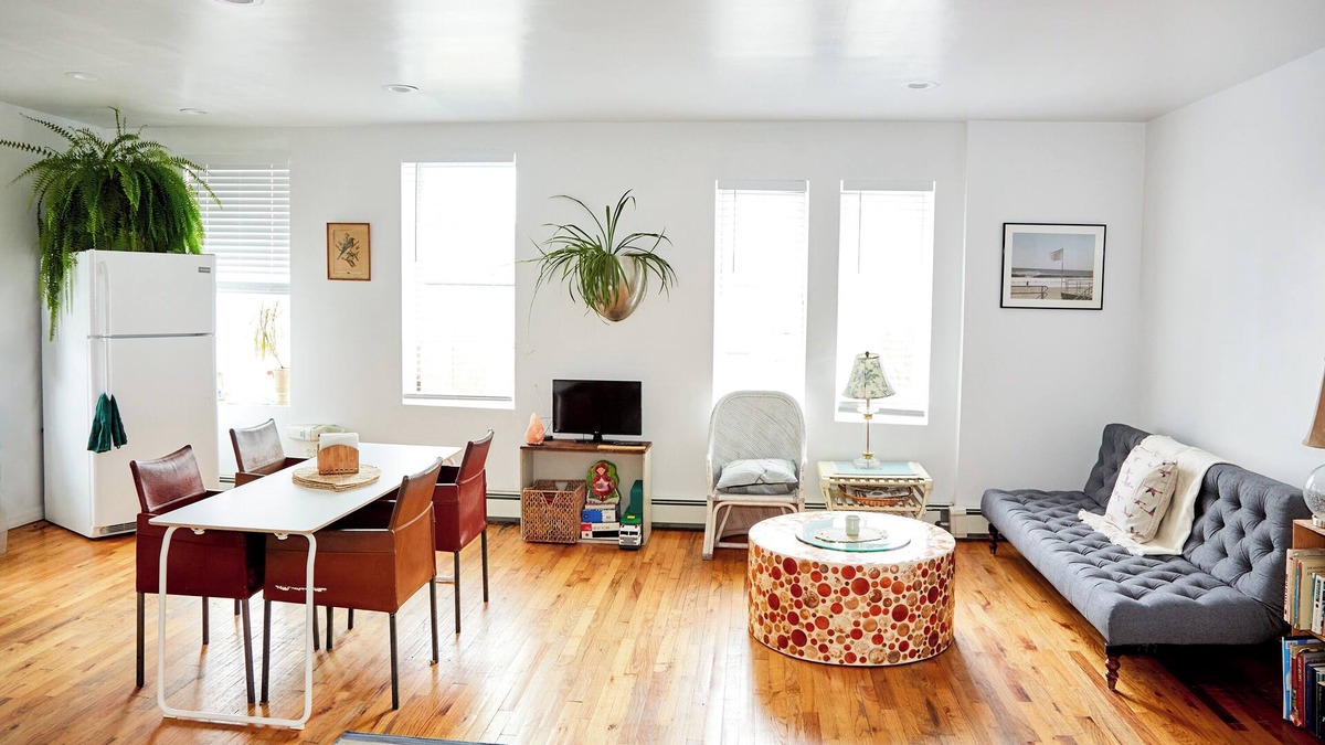 Queens Apartment | Clean, Quiet Studio apartment in Rockaway Beach, just a blockfrom the beach