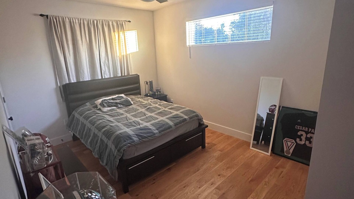 South Manchaca House | Clean room to rent in spacious house with AC and WiFi in lovely Austin