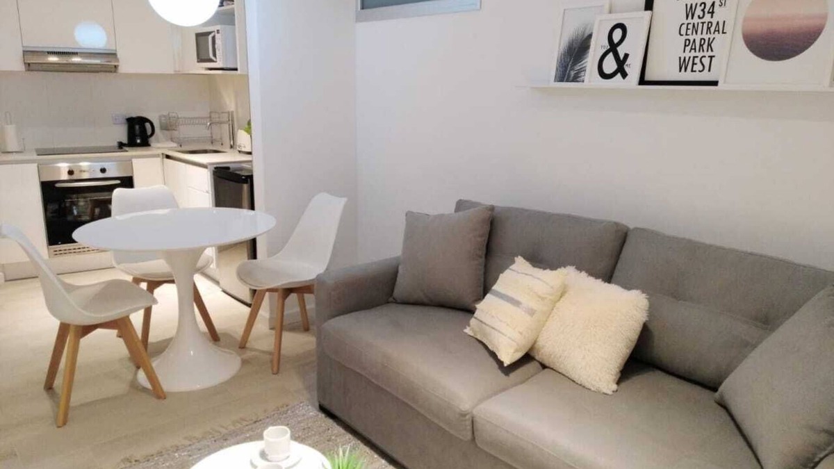 Recoleta Apartment | Clean & Safe in Recoleta with parking