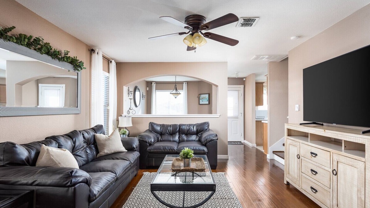Converse House | CLEAN Serenity! Come relax with us!