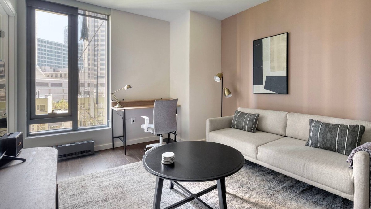 Downtown San Francisco Apartment | Clean Soma 1BR w/Gym & Yoga, nr Tech Companies, by Blueground