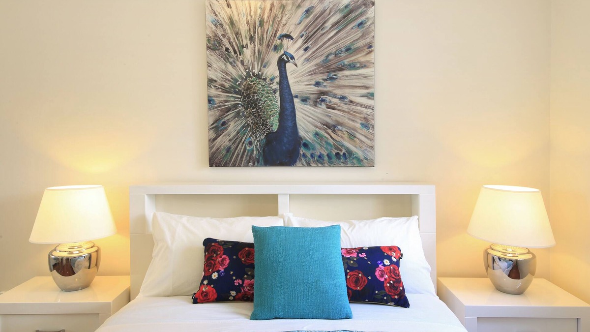 Arncliffe Apartment | Clean,Stylish Apt-5mins Airport,10 mins local shop, 15 mins to CBD, Free parking