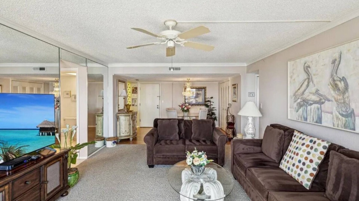 Island Estate Condo | Clearwater Beach Condo 2 Bed-2 bath.
