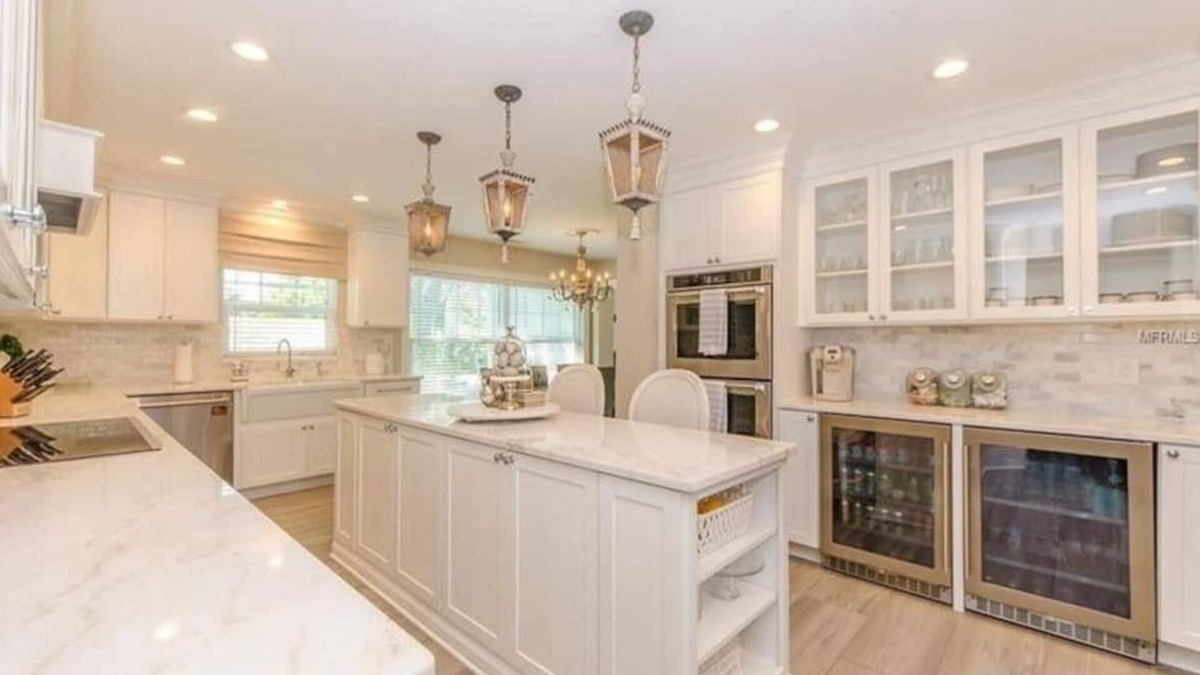 Harbor Hills House | Clearwater Oasis - 5 Bedrooms Minutes from White Sandy Clearwater Beach