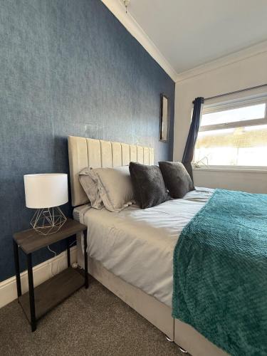 Cleethorpes Apartment | Cleethorpes Contractor stays - long term discounts