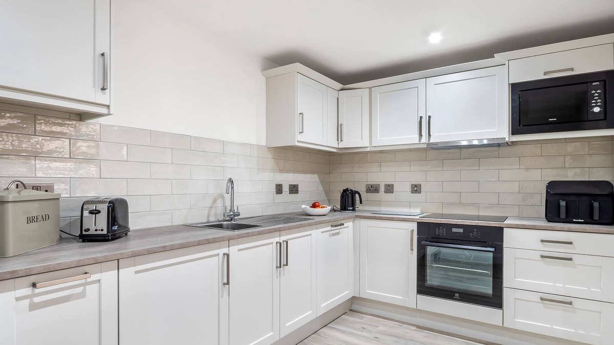 Cleggan Apartment | Cleggan Pierside 1 is bright stylish and luxurious