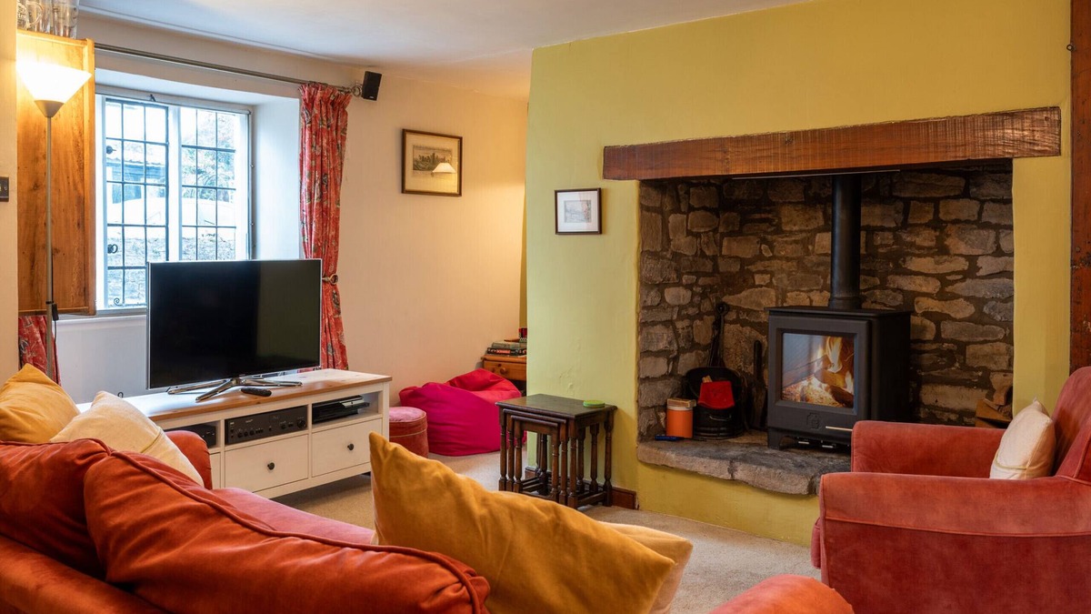 Stogursey Cottage | Clematis Cottage