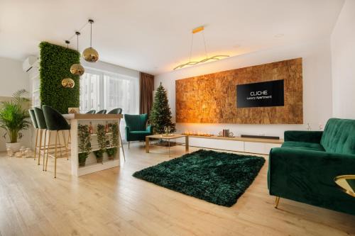 Tractorul Apartment | Cliché Luxury Apartment