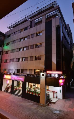 Surat Hotel | Click Hotel Yuvraj