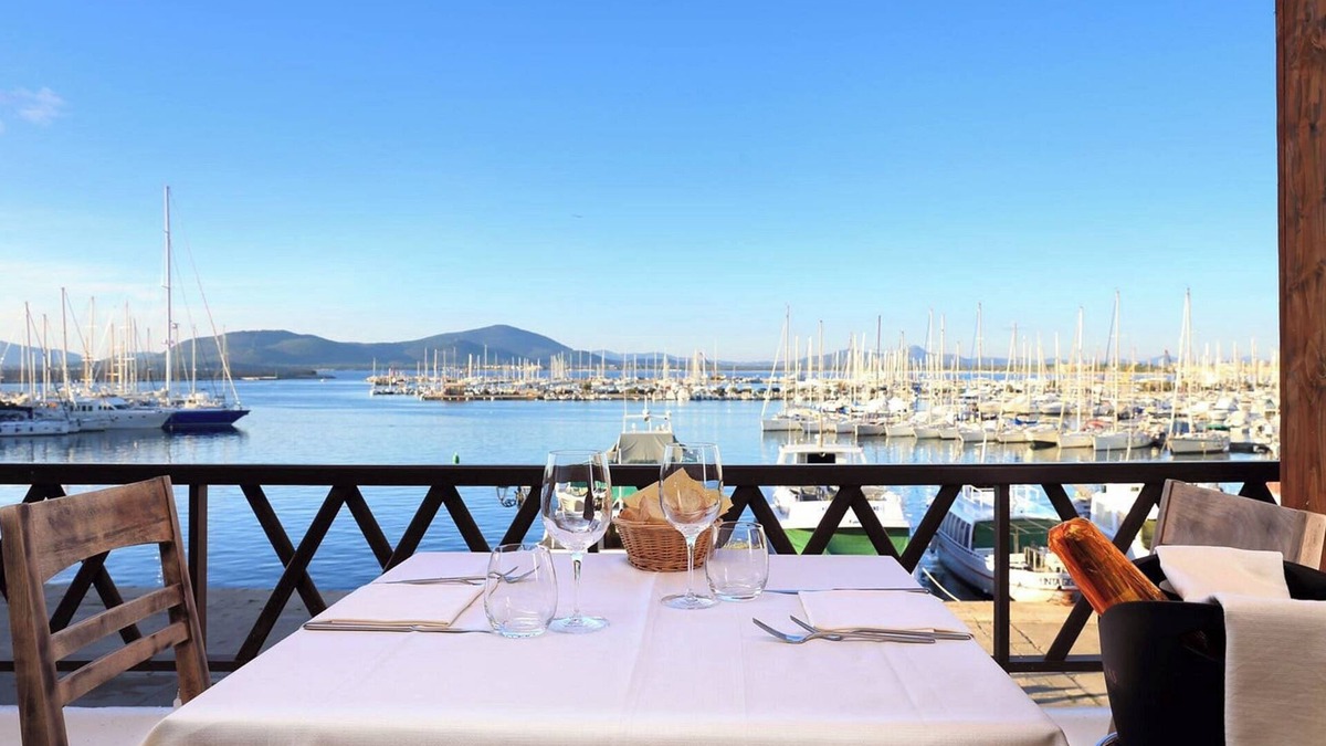 Alghero Apartment | ClickSardegna in Alghero Spectacular sea view with terrace and garden in town
