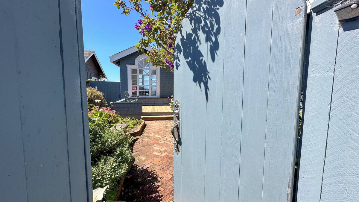 Bodega Bay House | Cliff Cottage - Unobstructed ocean, and beach views, short walk to the beach