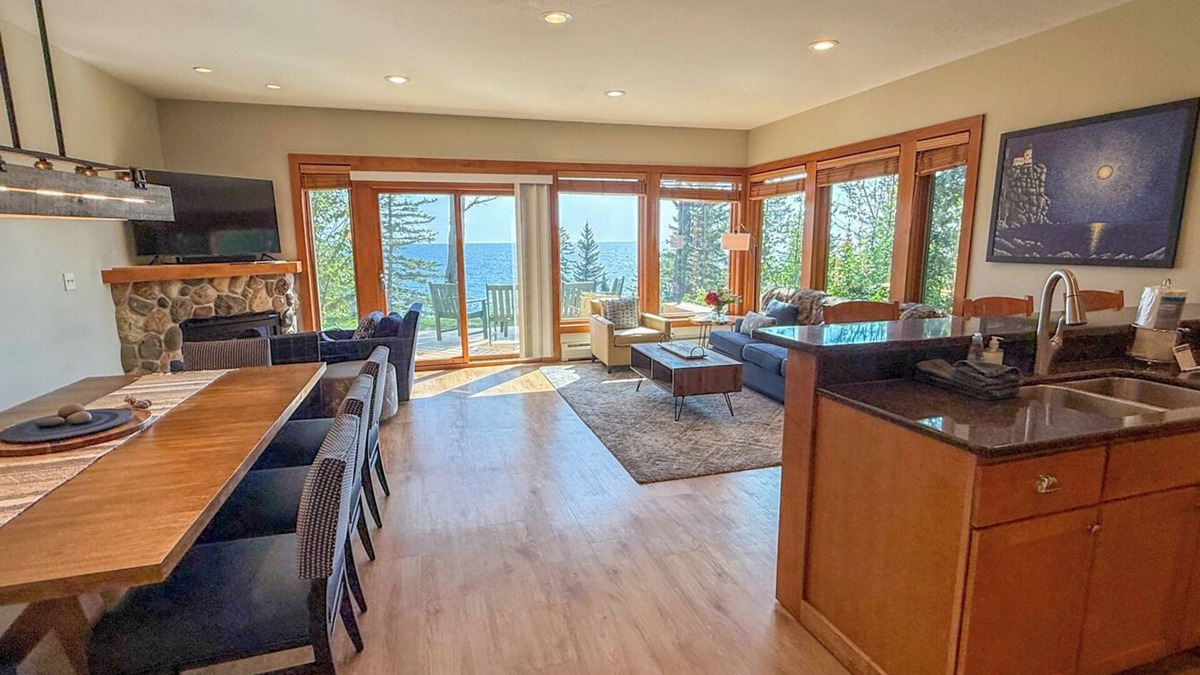 Lutsen House | Cliffhouse 674 - Lake Superior - Lutsen, Minnesota