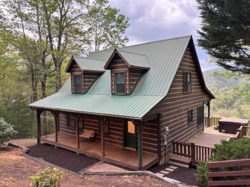 Ferguson House | Cliffside by Leatherwood Mountains Resort