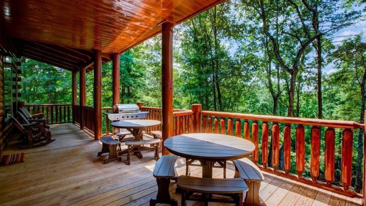 Primrose Cabin | Cliffview Retreat - 11 BR Lodge at Cliffview Resort