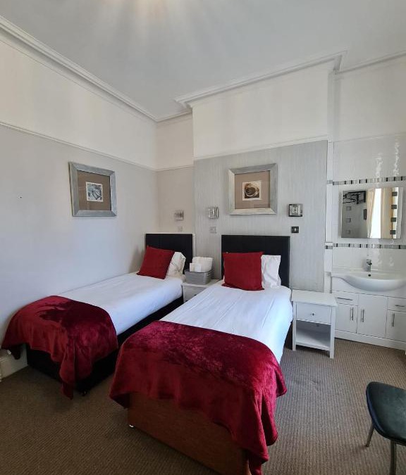 Southport Bed & Breakfast | Clifton Villa - Southport
