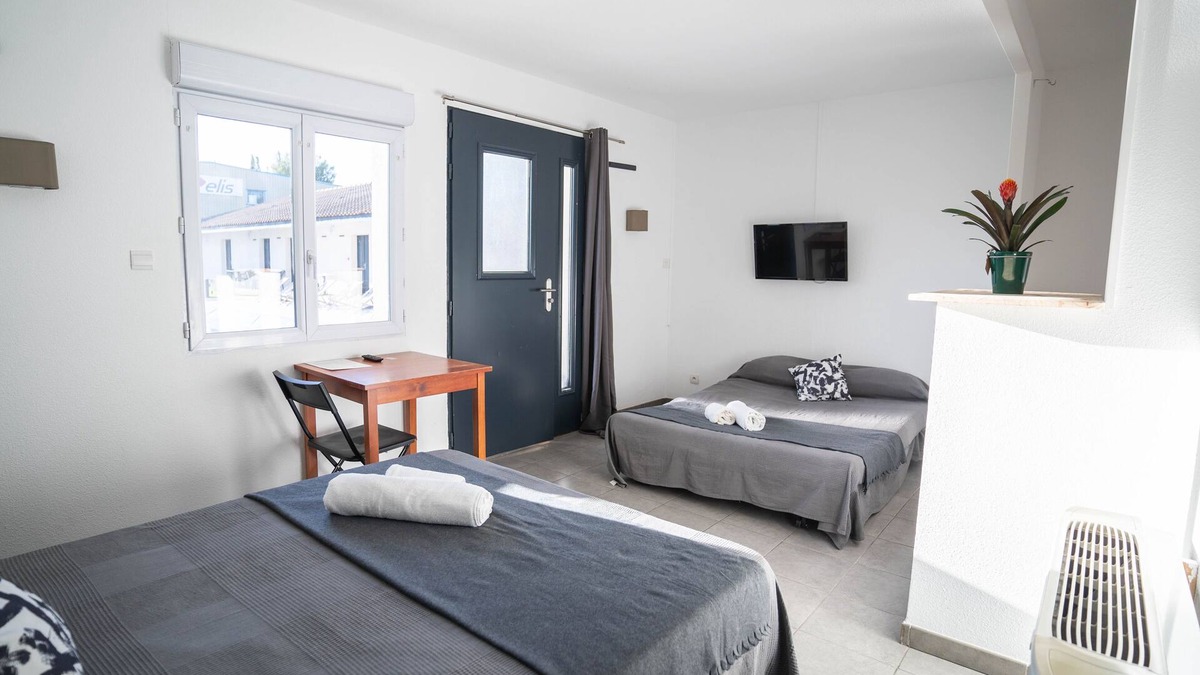 Velaux Hotel | Clos la Verdiere