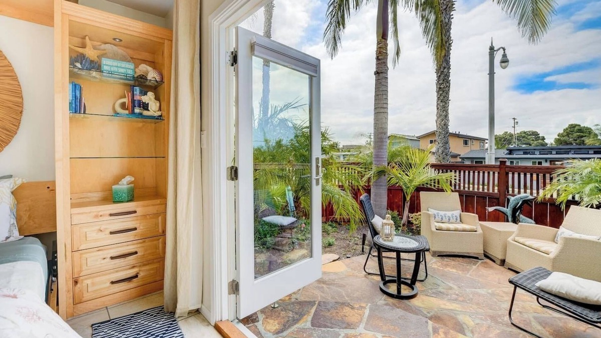 North Pacific Beach House | Close in and Quiet: Dual master bedrooms, A/C, yard, garage, bikes, bbq