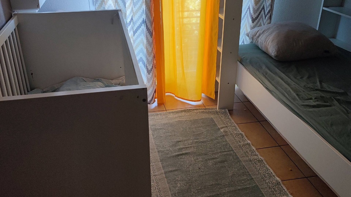 Le Merlan Apartment | Close to all amenities metro. quiet and secure residence.